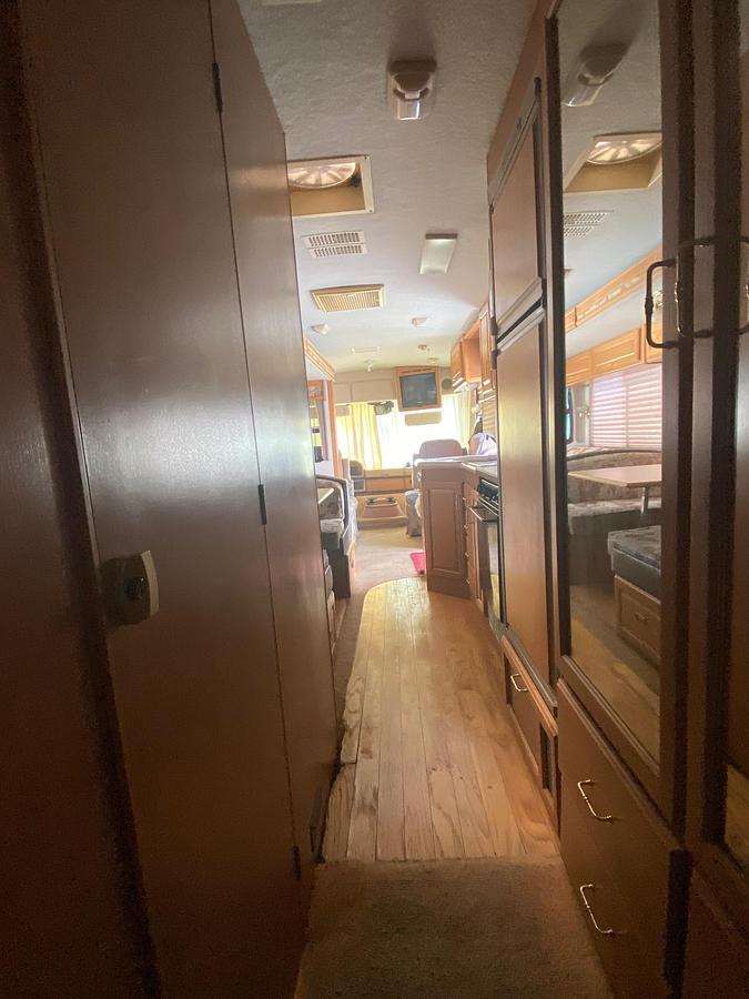 Used 1997 Fleetwood Southwind Class A Motorhome