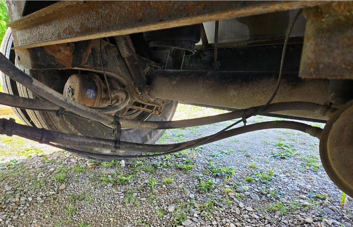 Used 2021 Valley Farms Industries Belt Trailer
