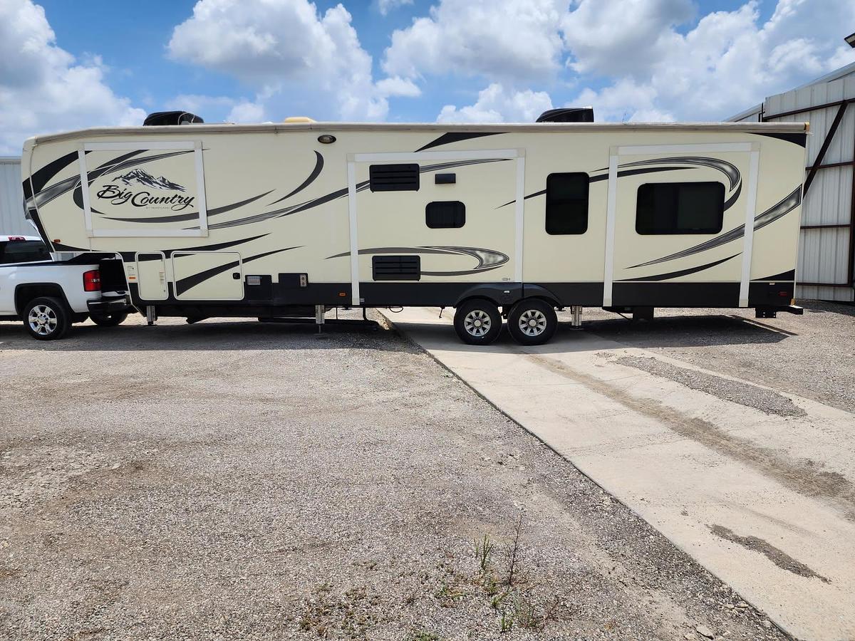 Used 2016 Heartland Big Country BC 4010RD Fifth Wheel
