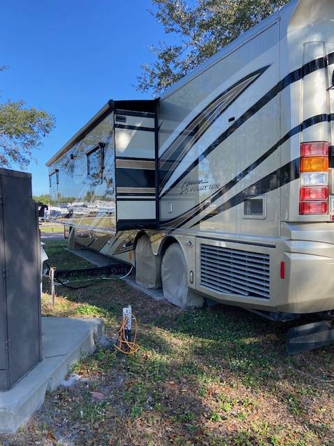 Used 2015 American Coach American Revolution 42T Class A Motorhome