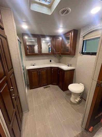 Used 2018 Keystone Alpine 3701FL