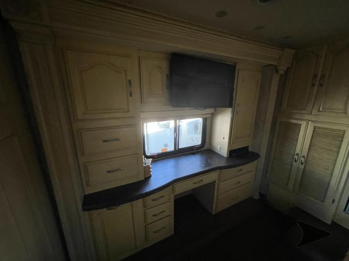 Used 2007 Coachmen RV Sportscoach Legend 40QS Class A Motorhome