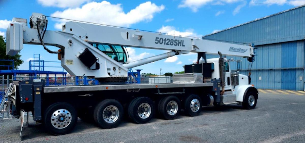 Used 2014 Peterbilt 365 Crane
