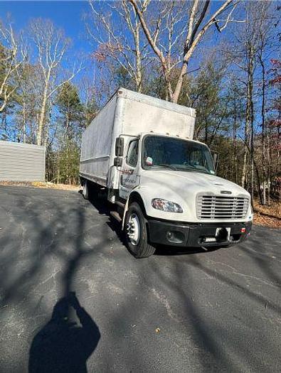 Used 2017 Freightliner M2 106
