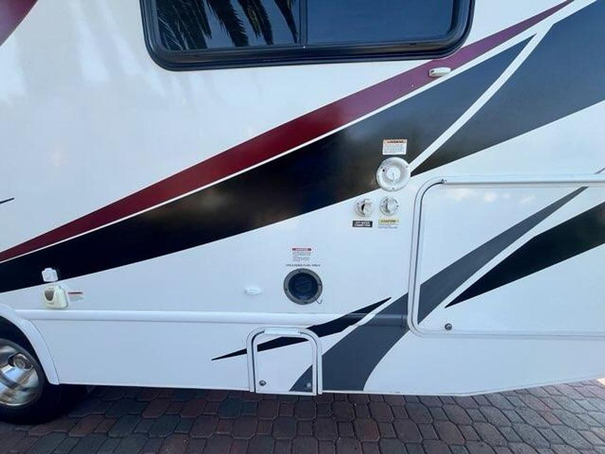 Used 2021 Thor Motor Coach Four Winds 28A Class C Motorhome