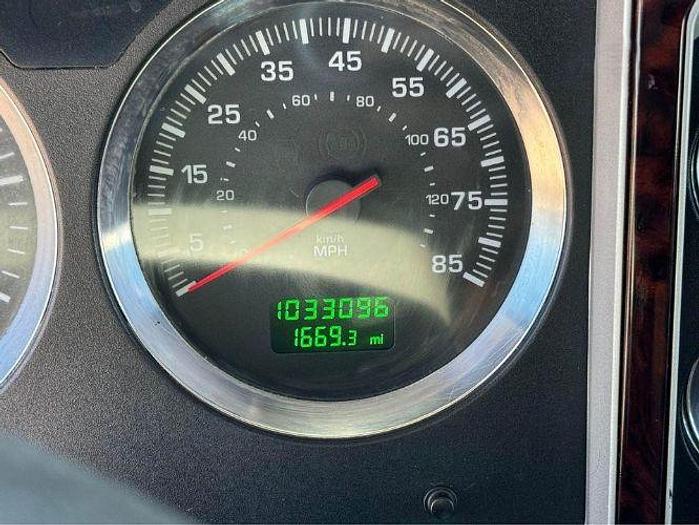 Used 2013 KENWORTH T660