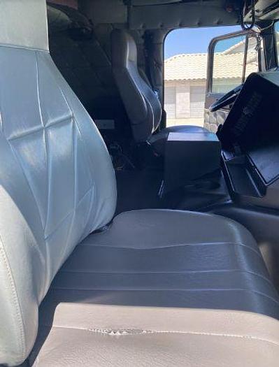 Used 1995 Freightliner FLB112