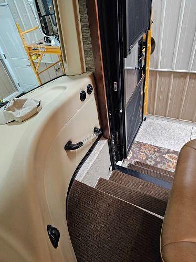 Used 2015 Newmar Dutch Star 4018