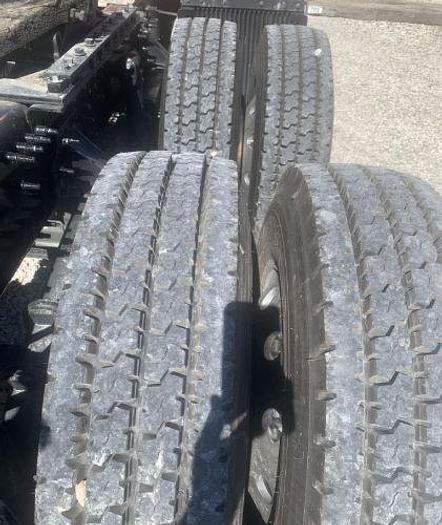 Used 2023 Volvo VNL64T860