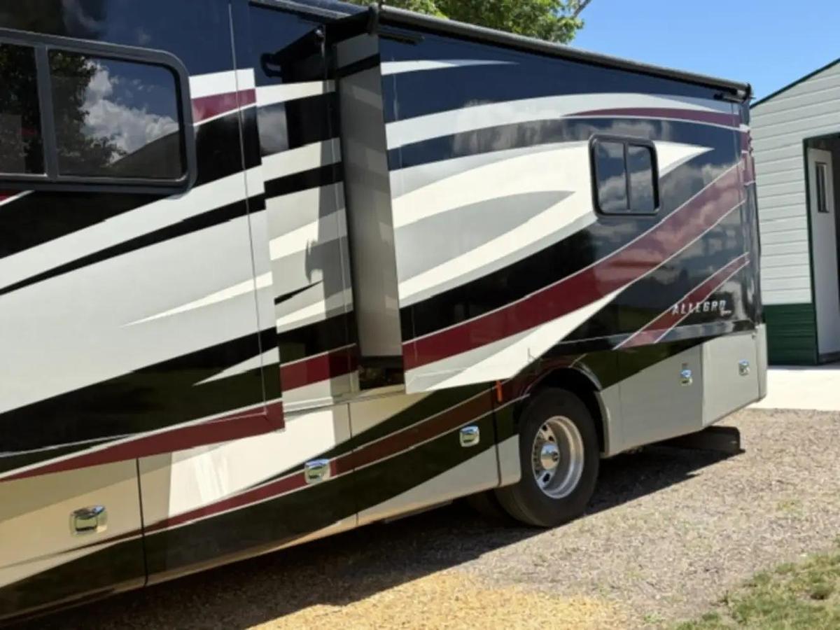 Used 2019 Tiffin Allegro Red 37PA