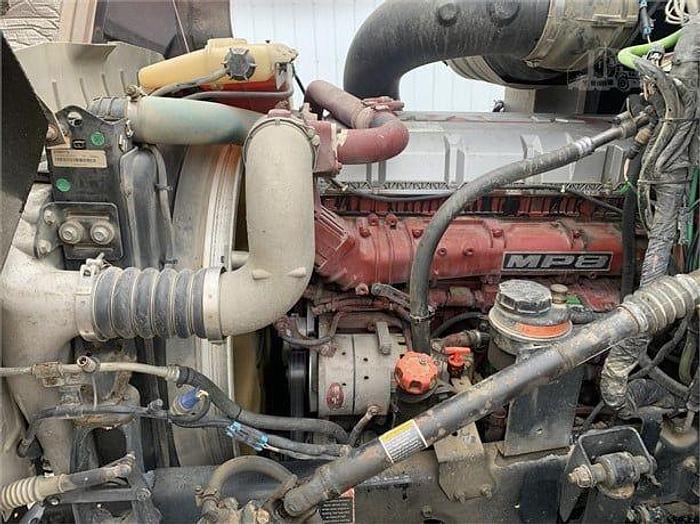 Used 2015 Mack PINNACLE CHU613