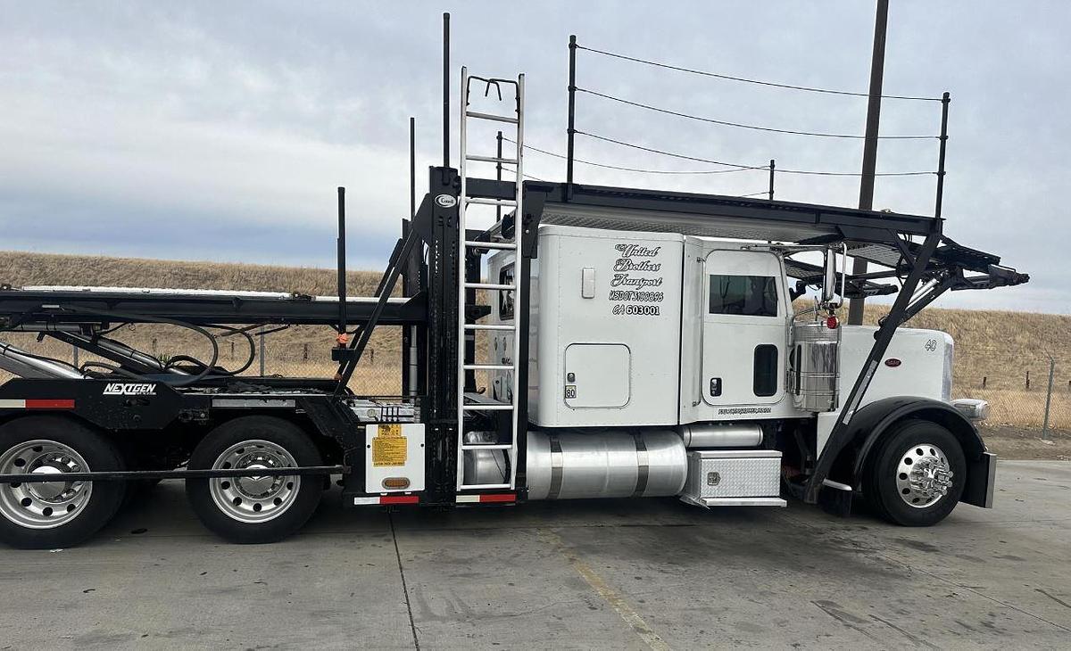 Used 2015 Peterbilt 389