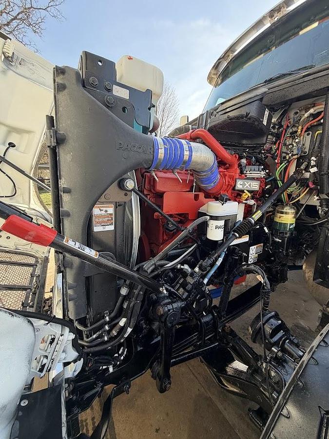 Used 2025 Peterbilt 567