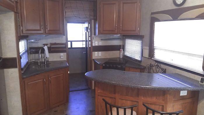 Used 2011 Keystone Raptor 400RBG