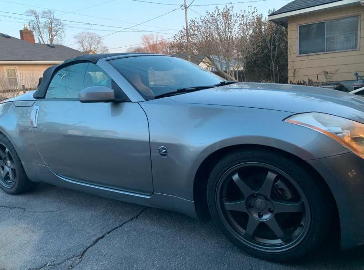 Used 2004 Nissan 350Z Roadster Convertible