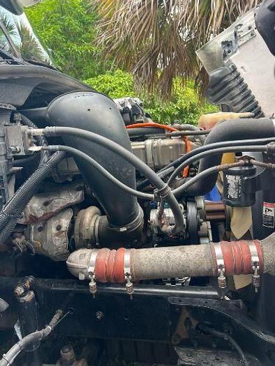 Used 2015 Freightliner Cascadia