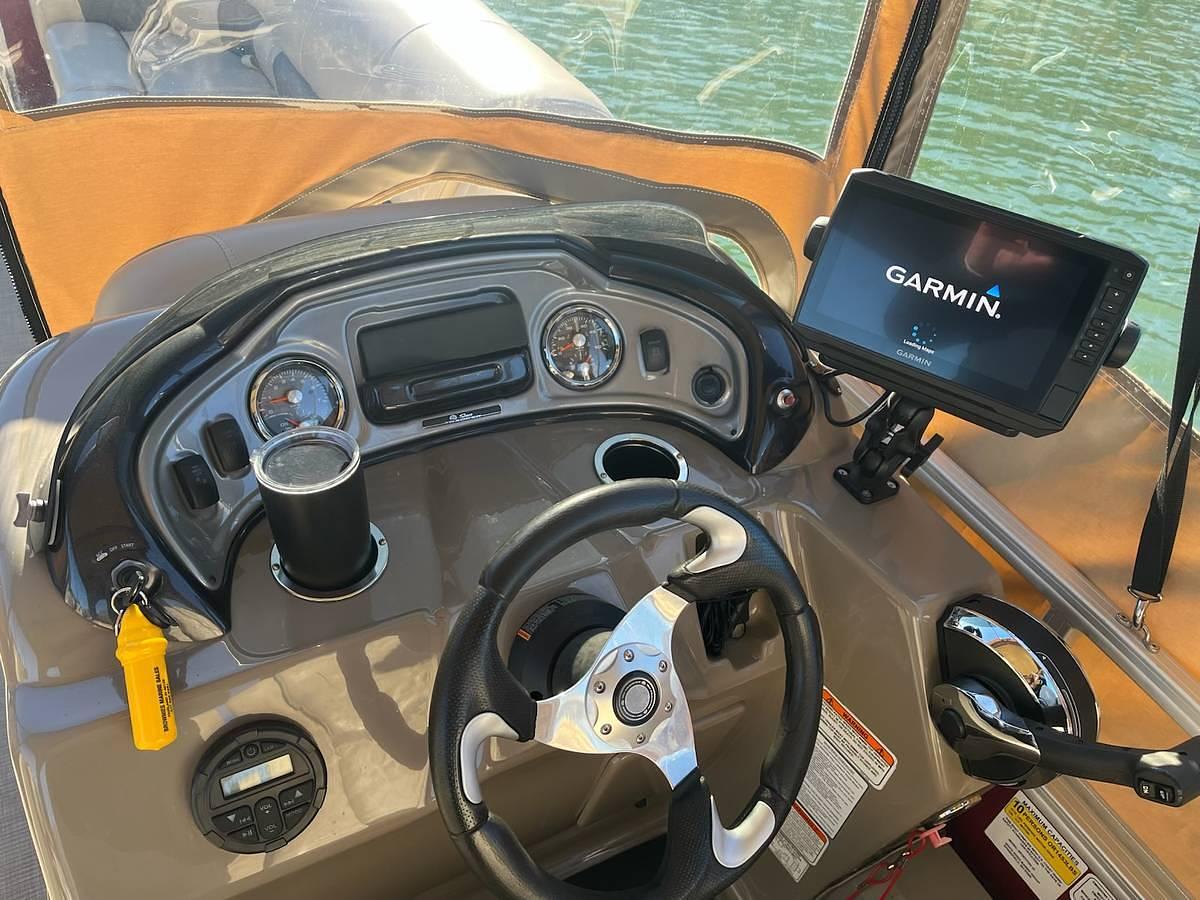 Used 2020 Suntracker Pontoon Sport Fish Deluxe