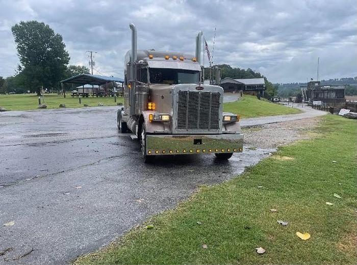 Used 2005 Peterbilt 379