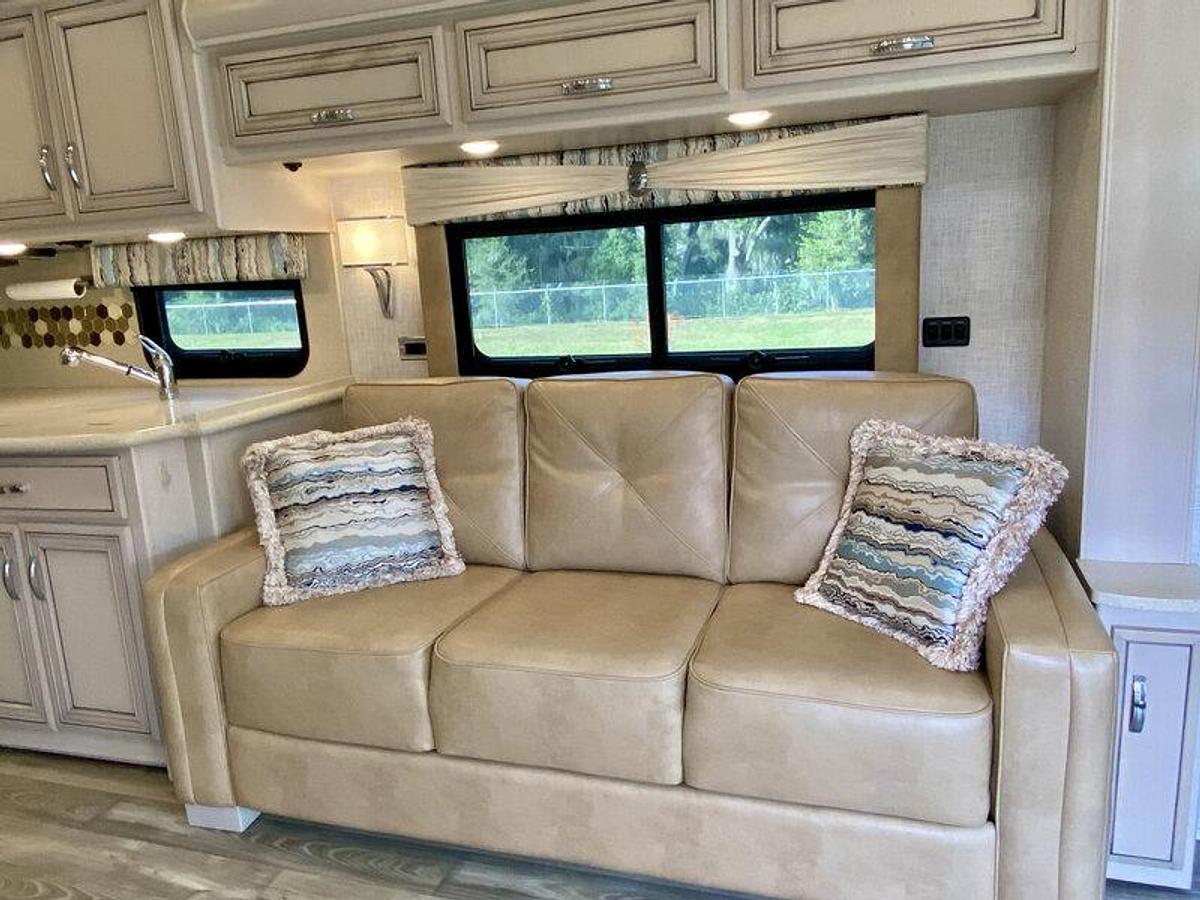 Used 2021 Newmar Bay Star 3226 Class A Motorhome
