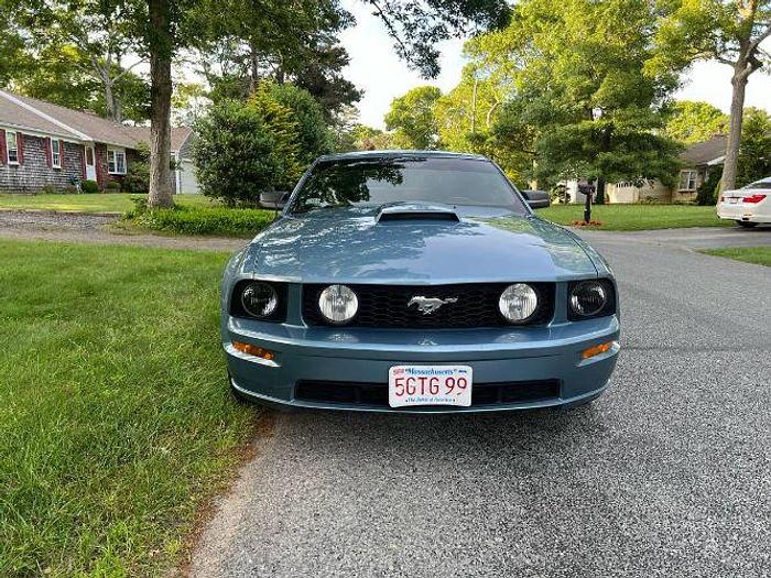 Used 2006 Ford Mustang GT Deluxe