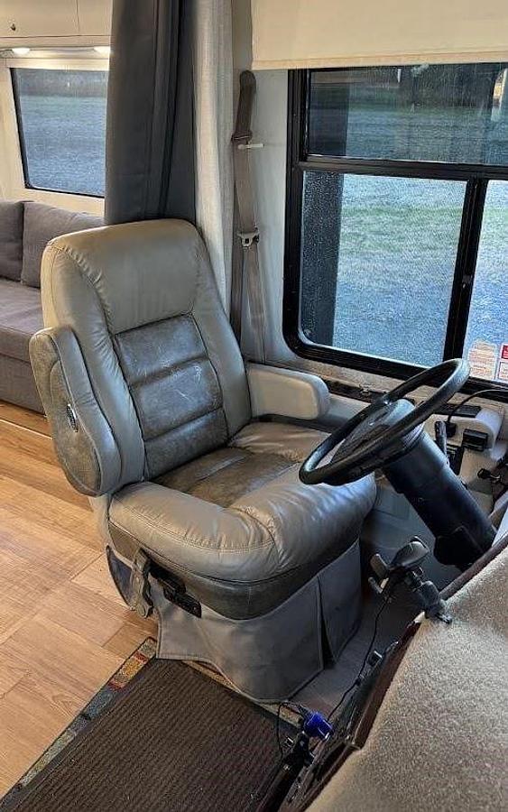 Used 2006 Gulfstream Tourmaster 40A Class A Motorhome