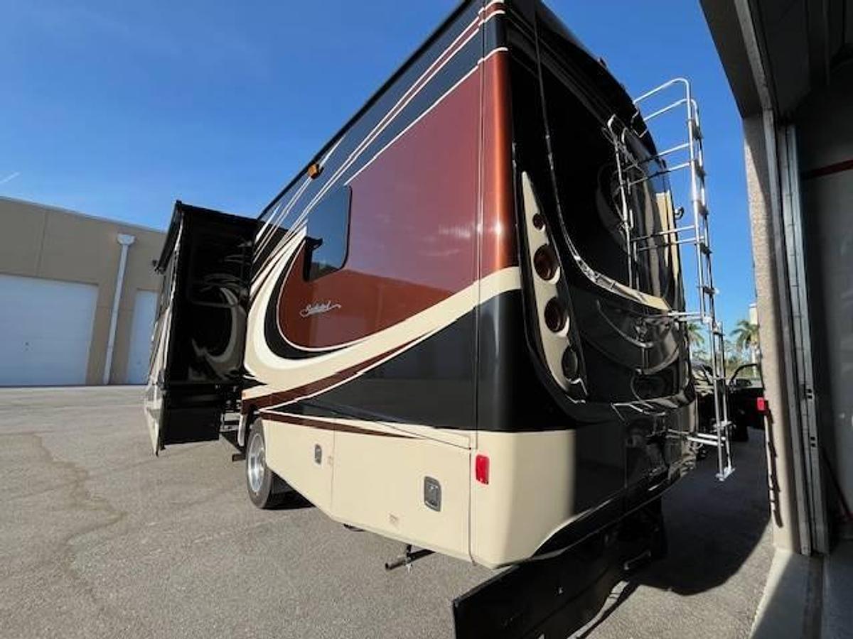 Used 2016 Fleetwood Southwind 32VS Class A Motorhome