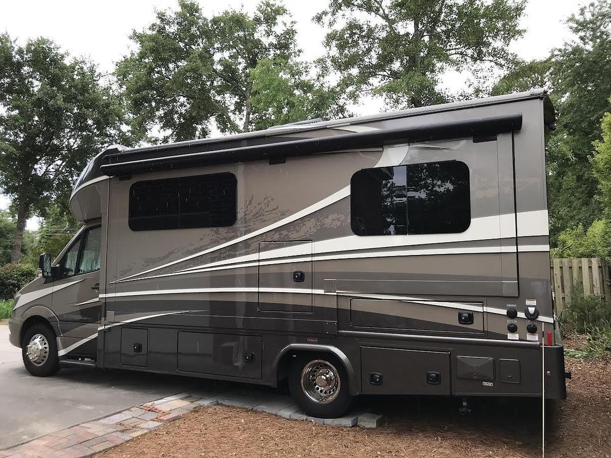 Used 2017 Dynamax Isata 3 Series 24FW Class C Motorhome