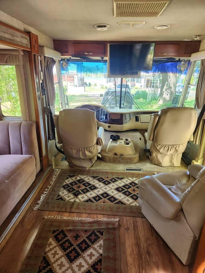 Used 2001 Damon Motorhome
