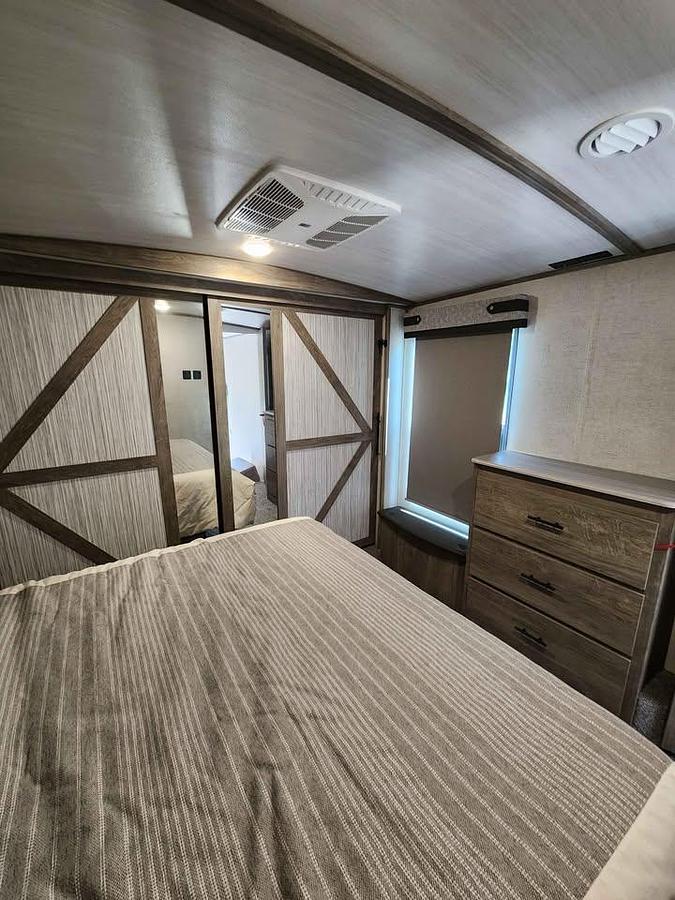 Used 2021 Forest River Wildwood Heritage Glen 356QB Fifth Wheel