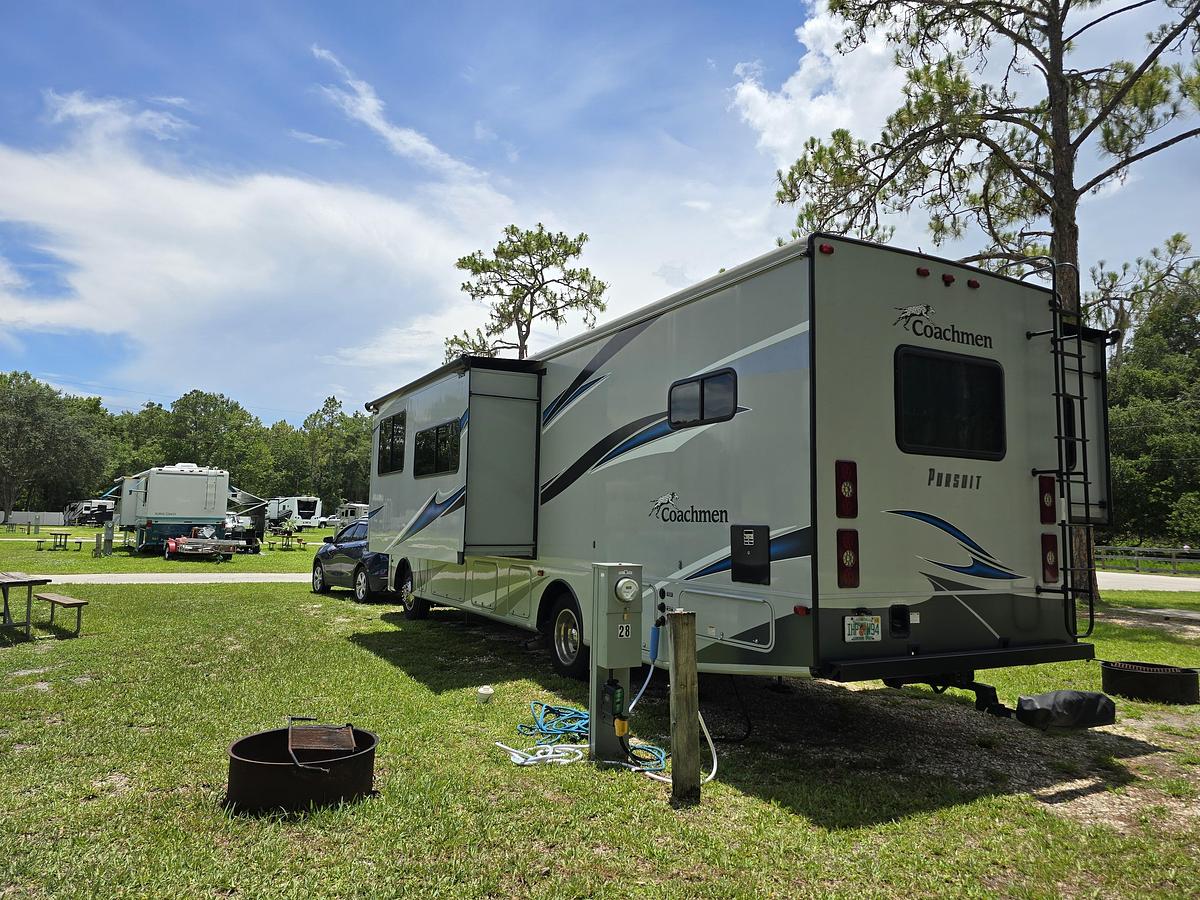 Used 2022 Coachmen Pursuit 31TS Class A Motorhome