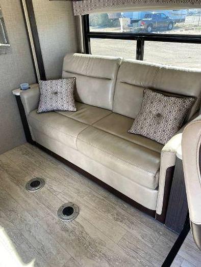 Used 2021 Thor Vegas 24.1