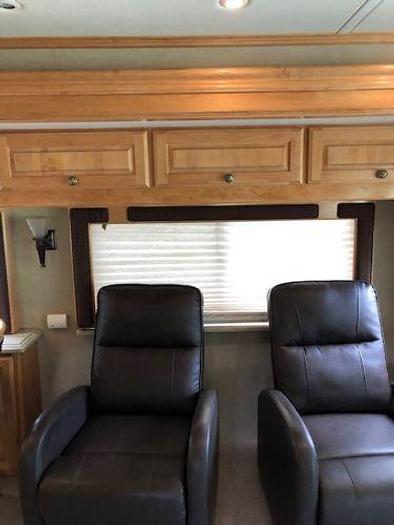 Used 2005 Monaco Executive 40PBT