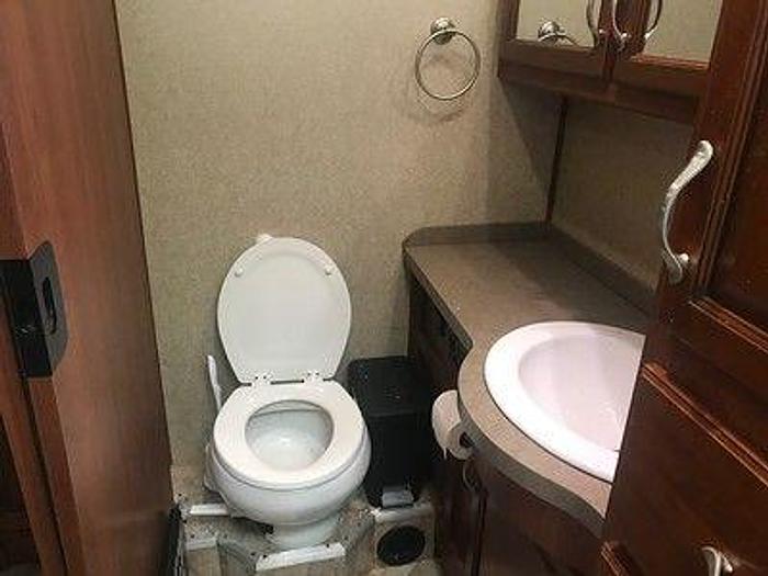 Used 2016 Fleetwood Bounder 35K