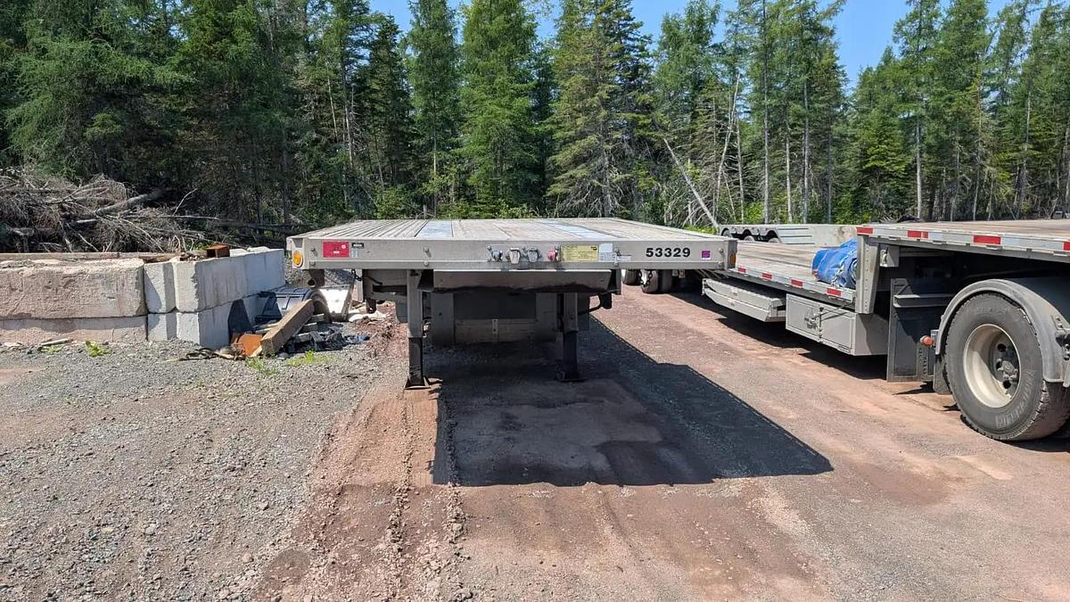 Used 2019 Reitnouer Step Deck Trailer