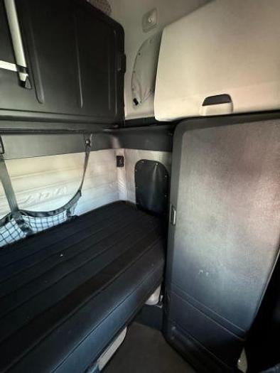 Used 2020 Freightliner CASCADIA 126