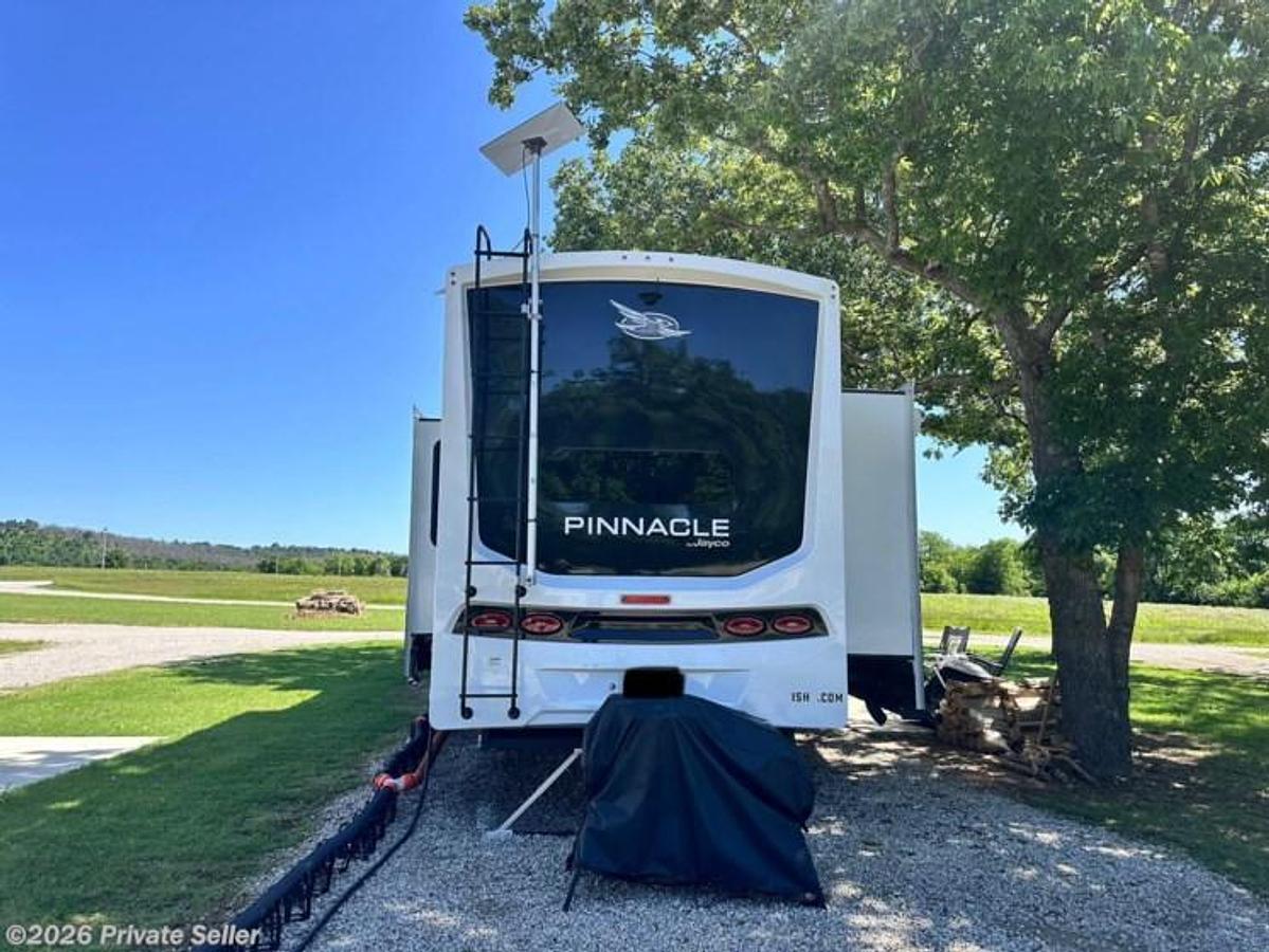 Used 2024 Jayco Pinnacle 38fbrk