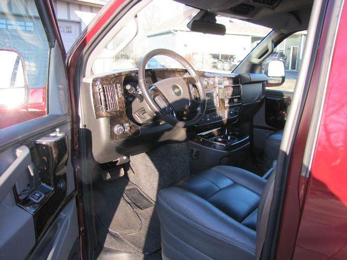 Used 2019 Chevrolet Express 2500 Cargo Van 3D