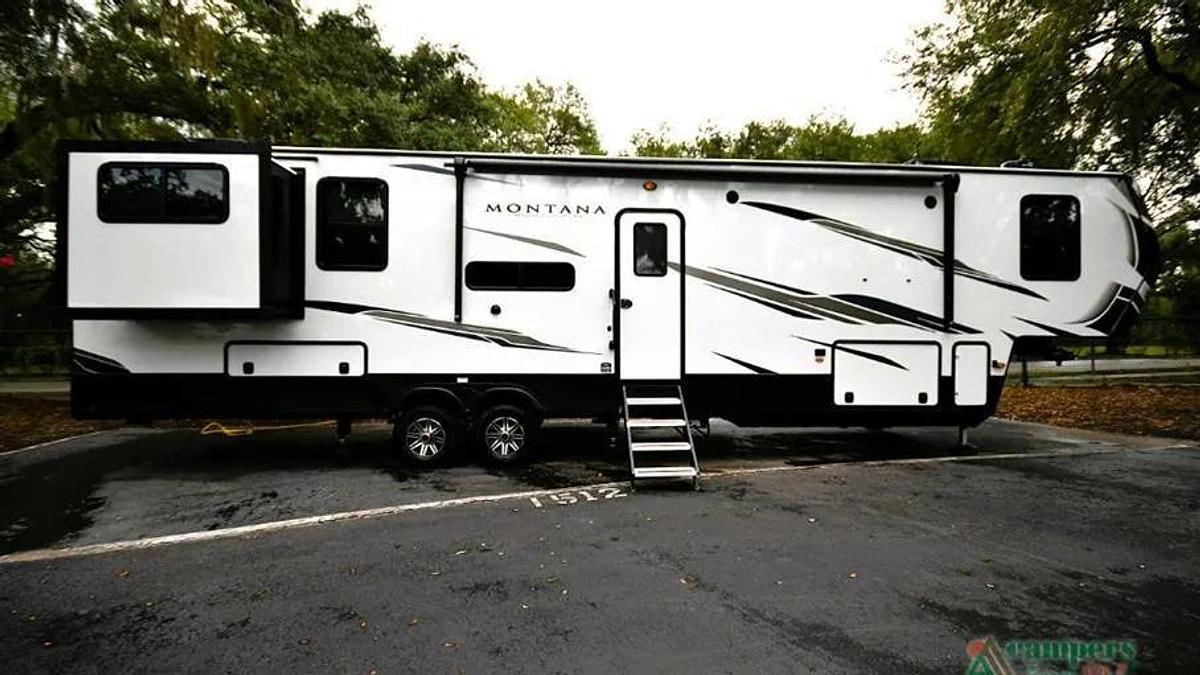 Used 2020 Keystone Montana High Country 373RD
