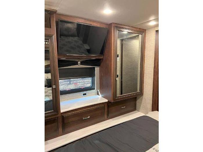 Used 2018 Newmar Bay Star 3113