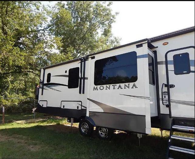 Used 2021 Keystone Montana 3761FL