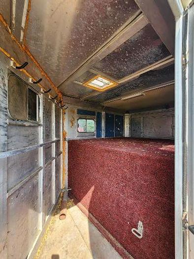 Used 1986 Lite Line 9 Horse Trailer