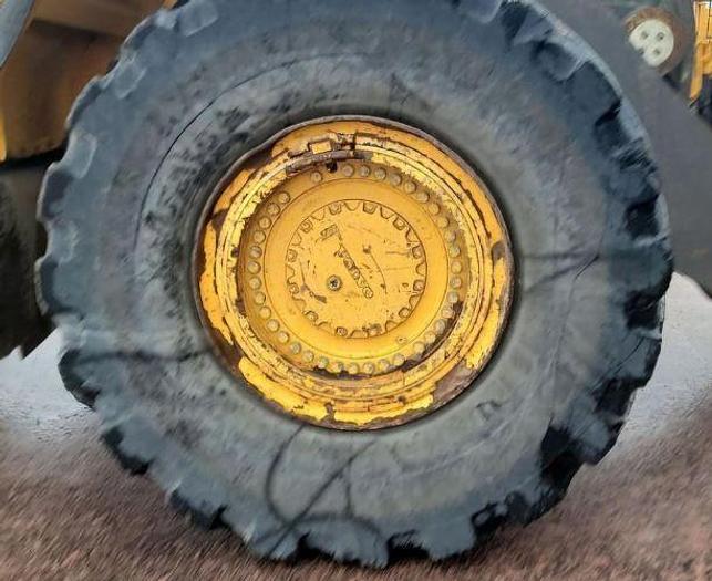 Used 2014 Volvo L350F