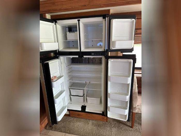 Used 2008 Holiday Rambler Neptune XL