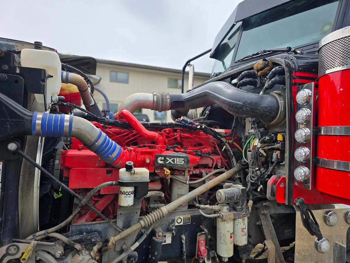 Used 2024 Peterbilt 389 Tri Drive