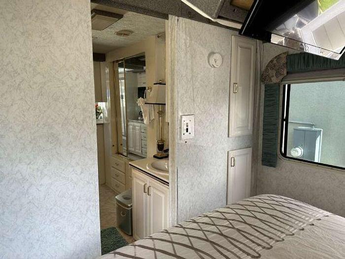 Used 1996 Gulf Stream Tourmaster 39 Ft Diesel Pusher