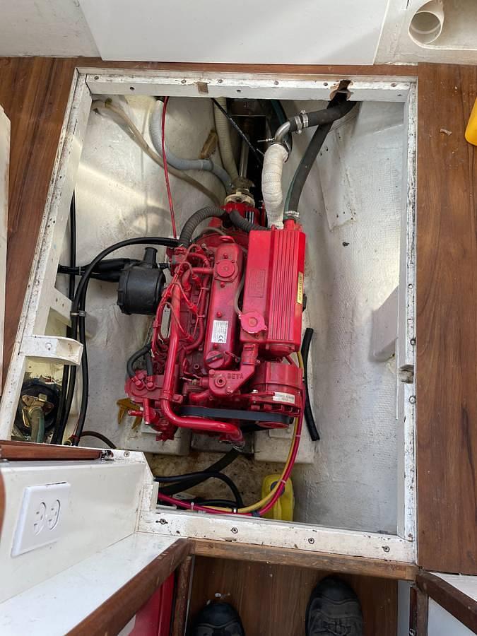 Used 1967 Capital Yachts Gulf 32 Sailboat