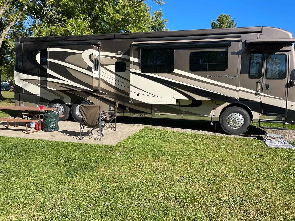 Used 2017 Newmar Dutch Star 4002