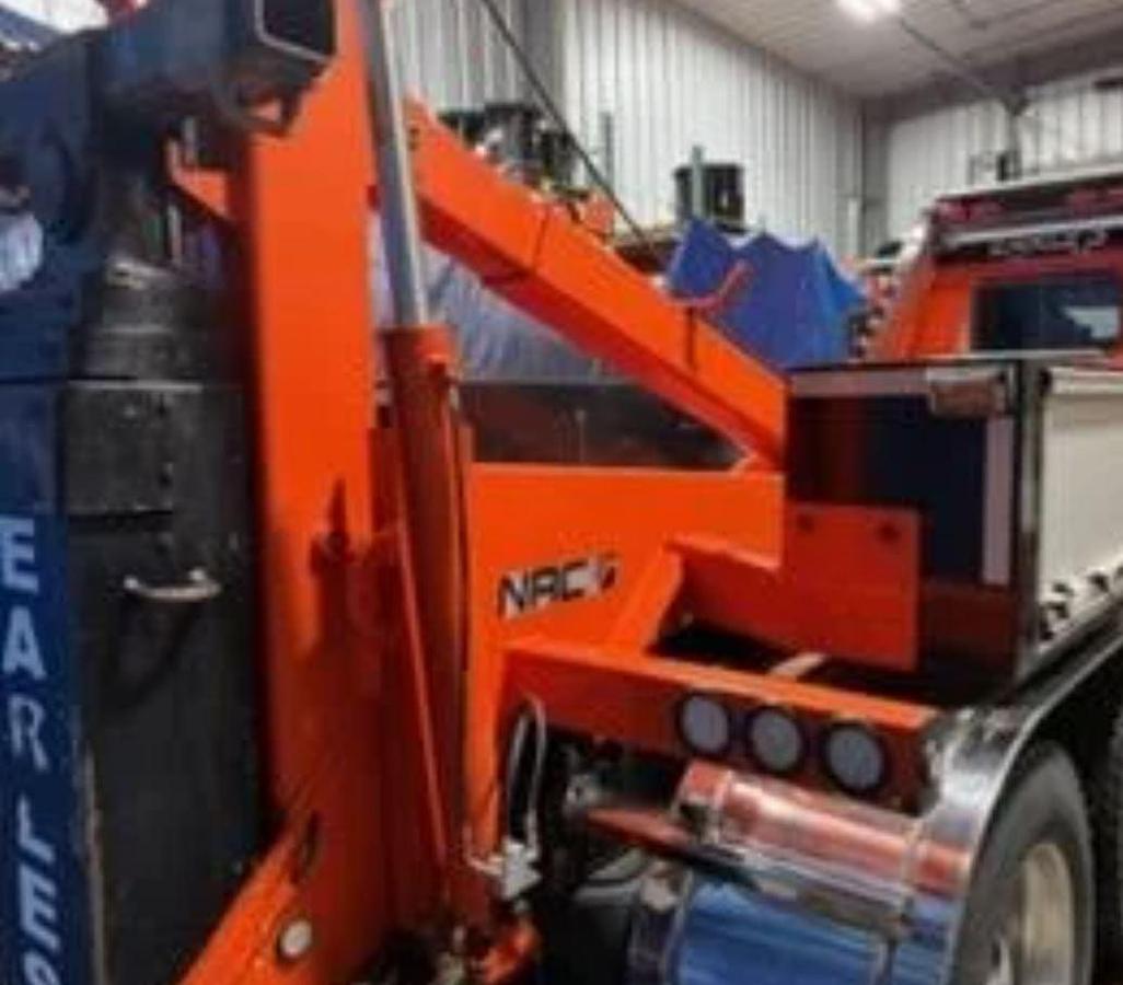 Used 2016 Peterbilt 389