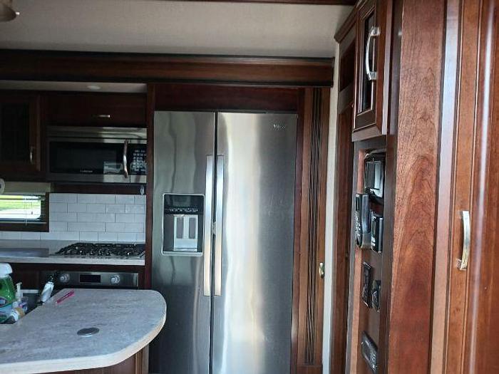 Used 2019 Jayco Pinnacle 36KPTS