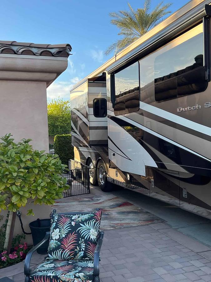 Used 2017 Newmar Dutch Star 4002